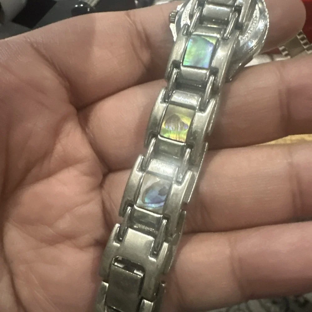 Working Vintage Wrangler Women's Watch Abstract Steel Dainty Band 24mm Fit 6.75